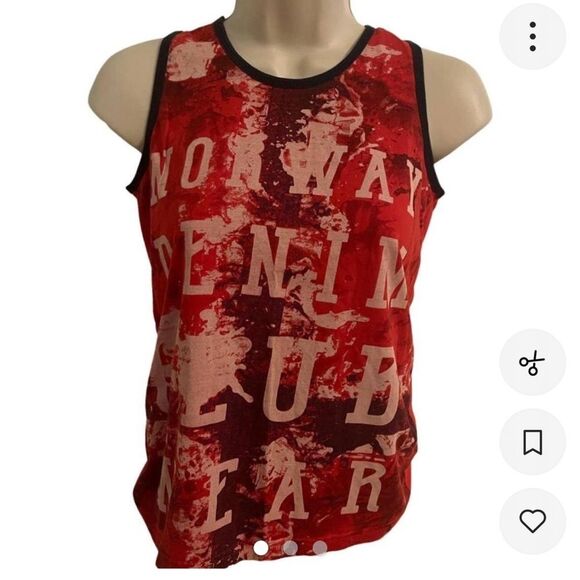 Red Graphic Tank Top. White Camouflage Size XS - Picture 2 of 4